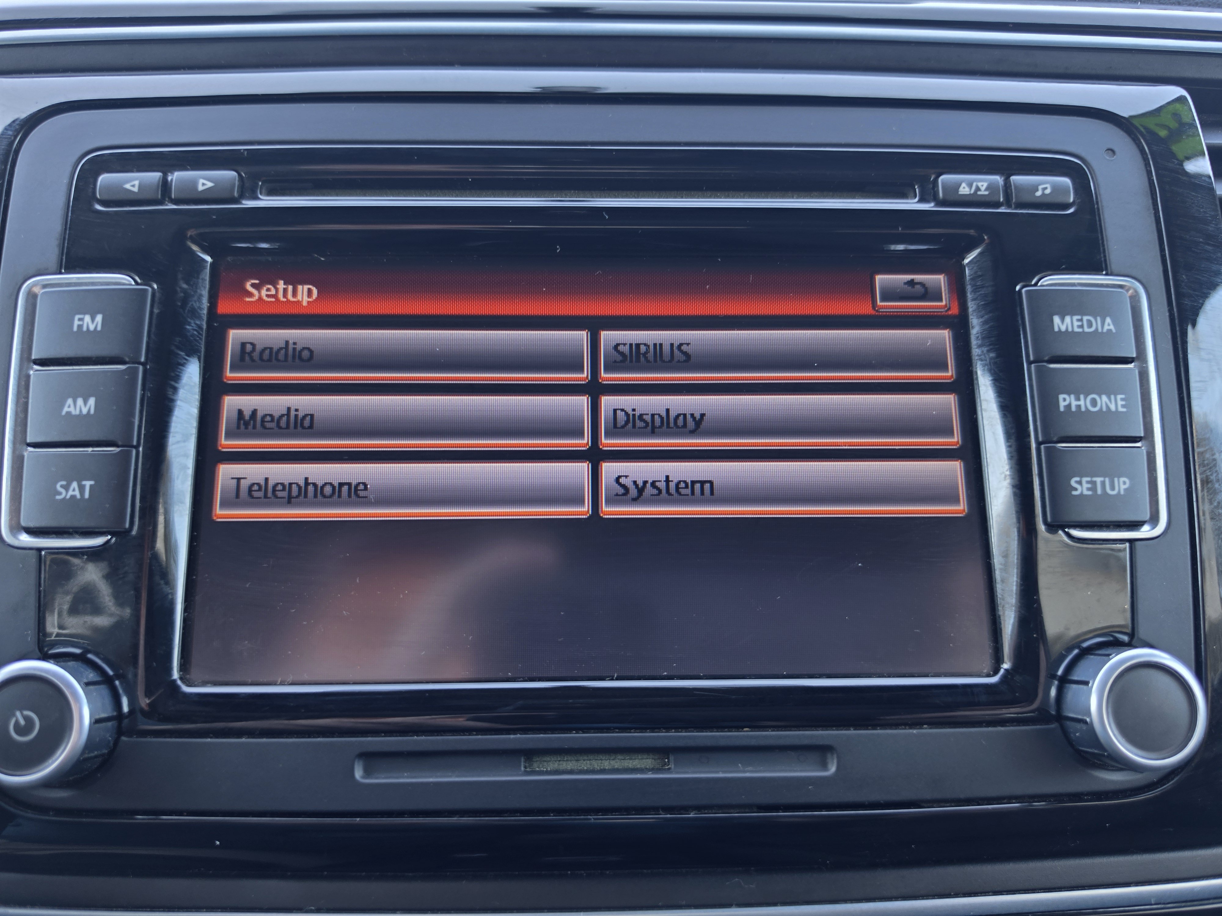 Used 2013 Volkswagen Beetle Turbo FWD image 29