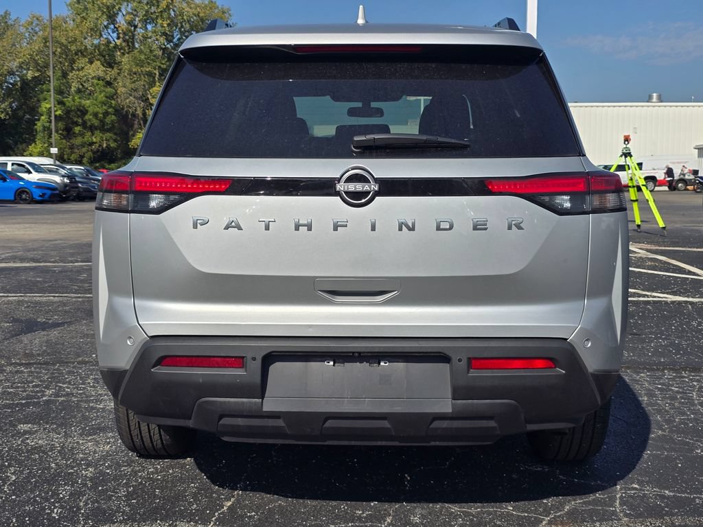 Used 2025 Nissan Pathfinder SV FWD image 6