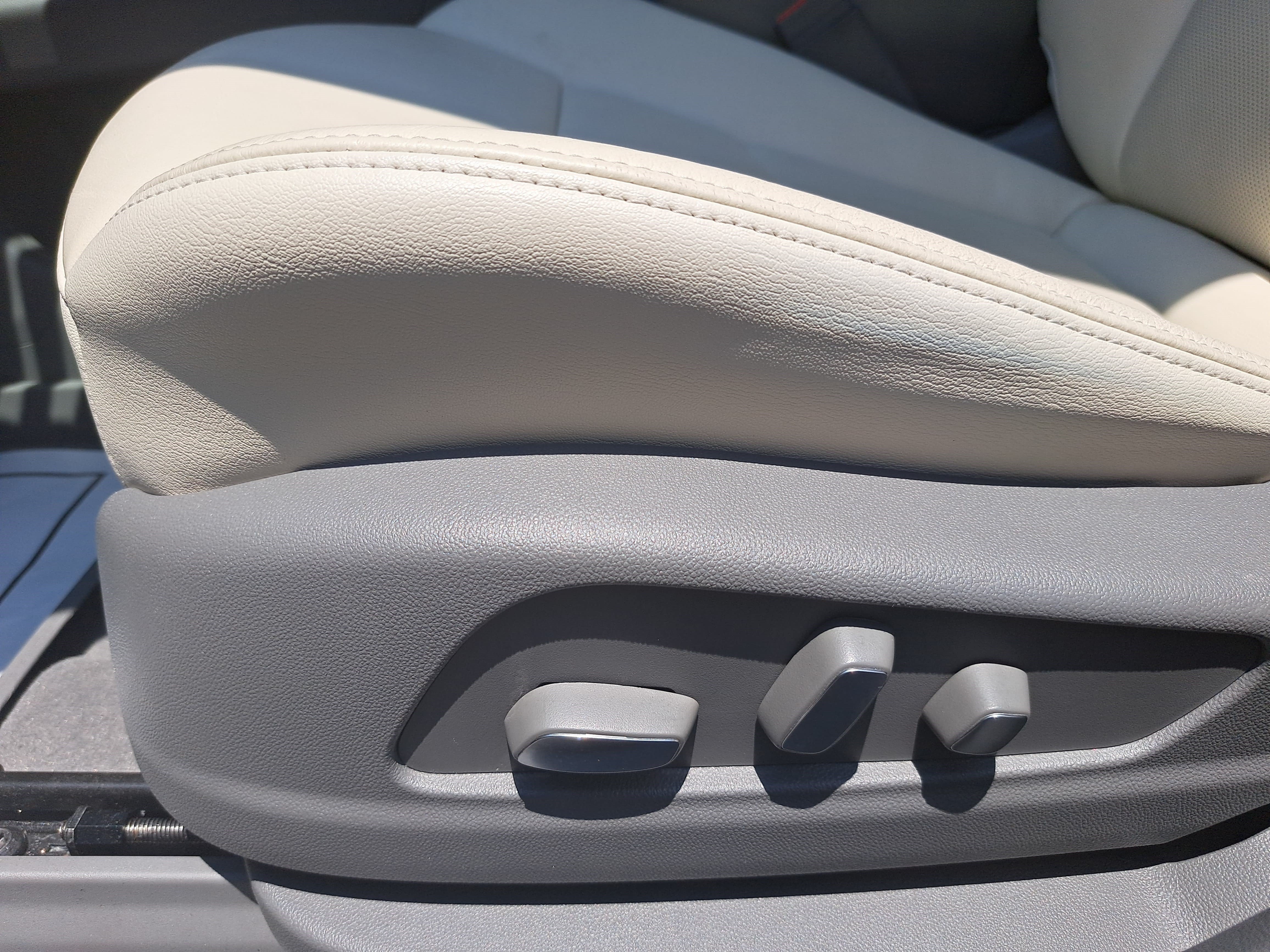 Used 2020 Cadillac XT6 Premium Luxury FWD image 29