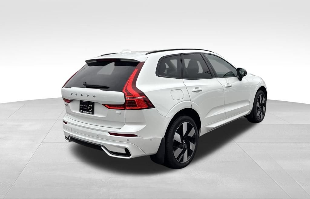Used 2024 Volvo XC60 T8 Plus w/ Climate Package AWD/4WD image 39