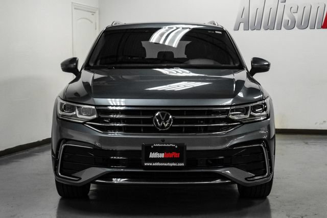 Used 2024 Volkswagen Tiguan SEL R-Line AWD/4WD image 3