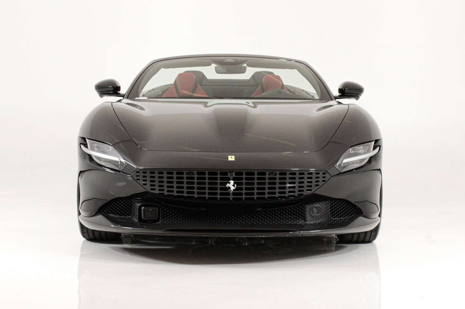Certified 2024 Ferrari Roma Spider RWD image 20