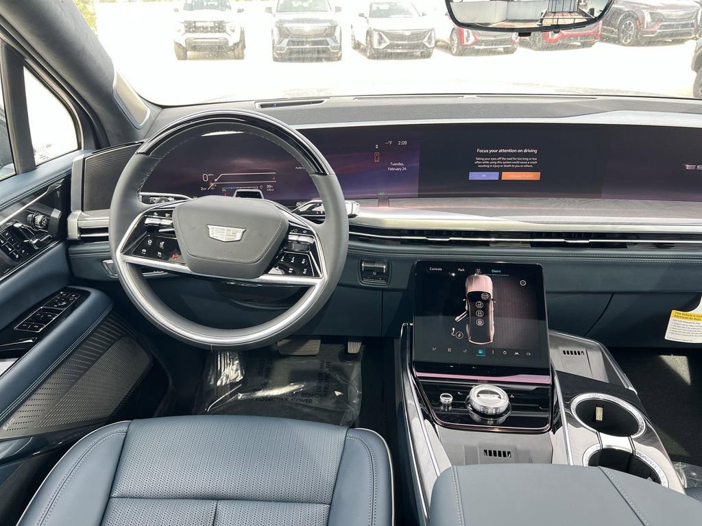 New 2025 Cadillac Escalade IQ Luxury 2 AWD/4WD image 11
