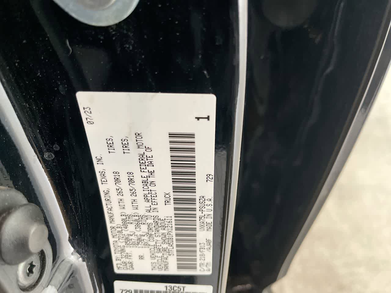 Used 2023 Toyota Tundra SR5 w/ SR5 Convenience Package AWD/4WD image 27
