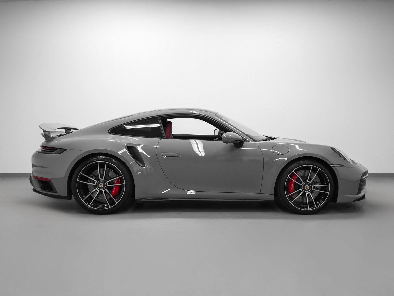 Used 2023 Porsche 911 Turbo image 13