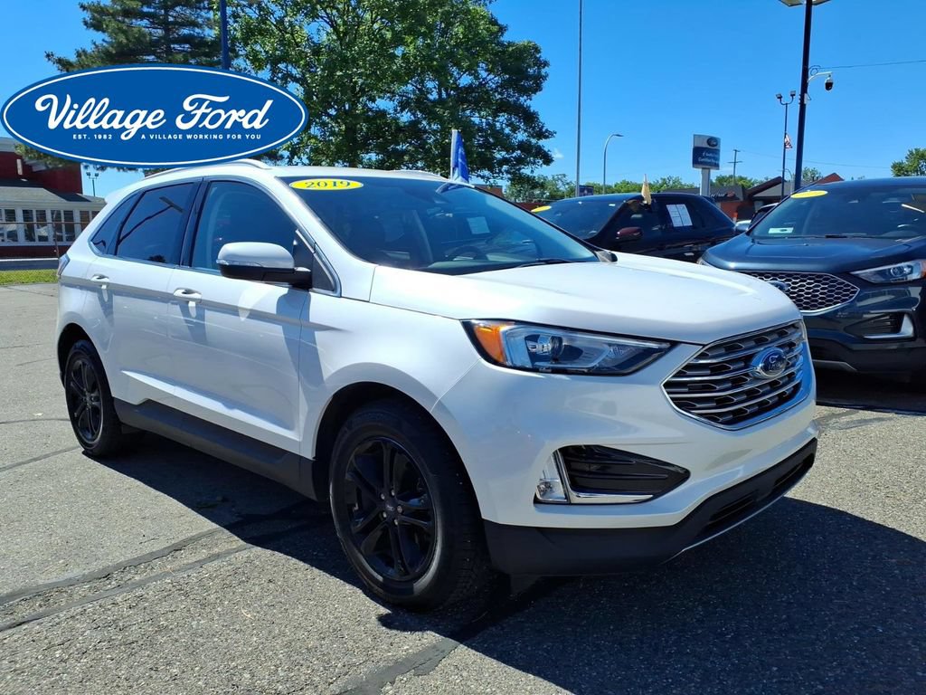 Certified 2019 Ford Edge SEL w/ Equipment Group 201A AWD/4WD image 3