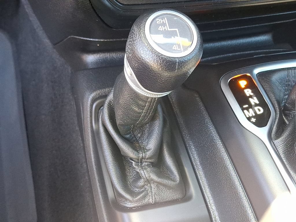 Used 2021 Jeep Wrangler Unlimited Sport AWD/4WD image 24