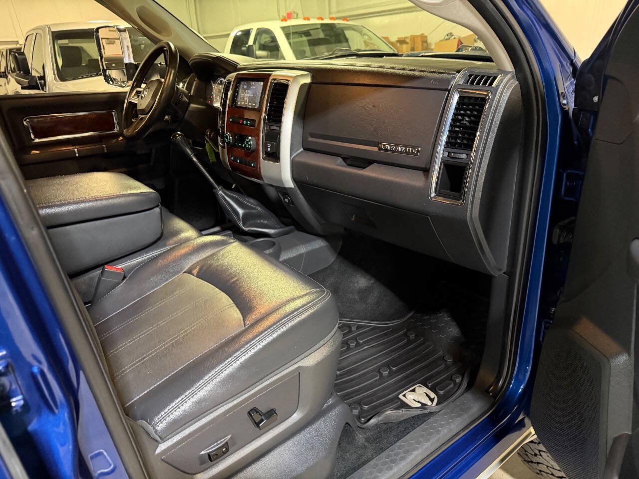 Used 2011 RAM 3500 Laramie w/ Cold Weather Group AWD/4WD image 13