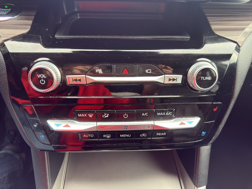 Used 2021 Ford Explorer Limited w/ Equipment Group 301A image 19