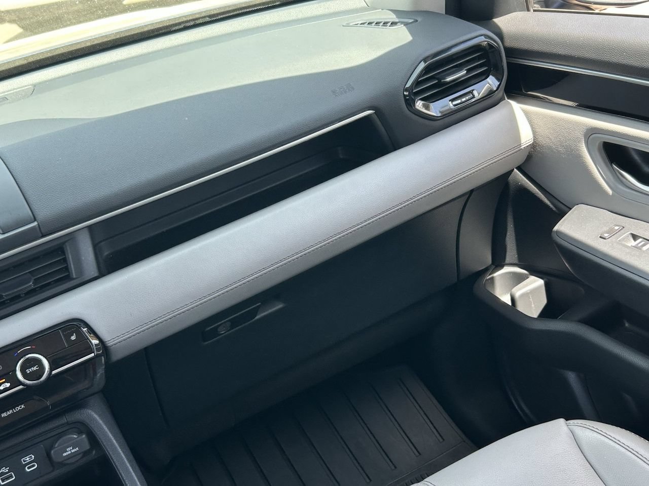 Used 2024 Honda Pilot Touring image 20