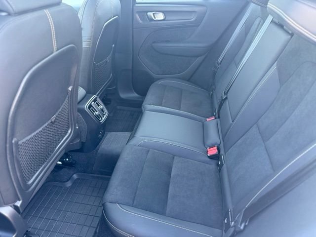 Used 2023 Volvo XC40 Recharge Ultimate AWD/4WD image 13
