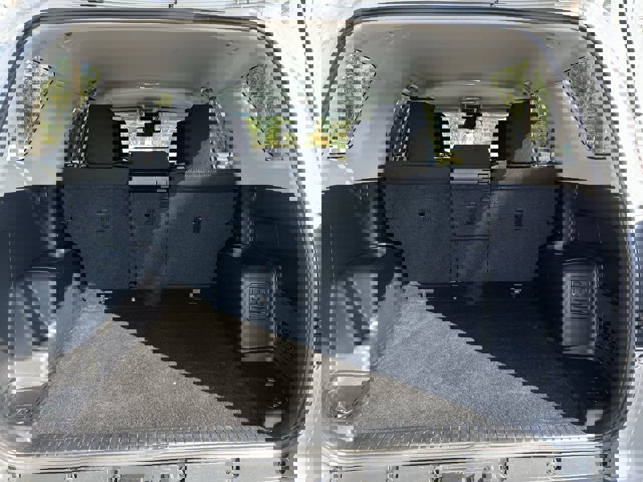 Used 2024 Toyota 4Runner TRD Off-Road AWD/4WD image 31