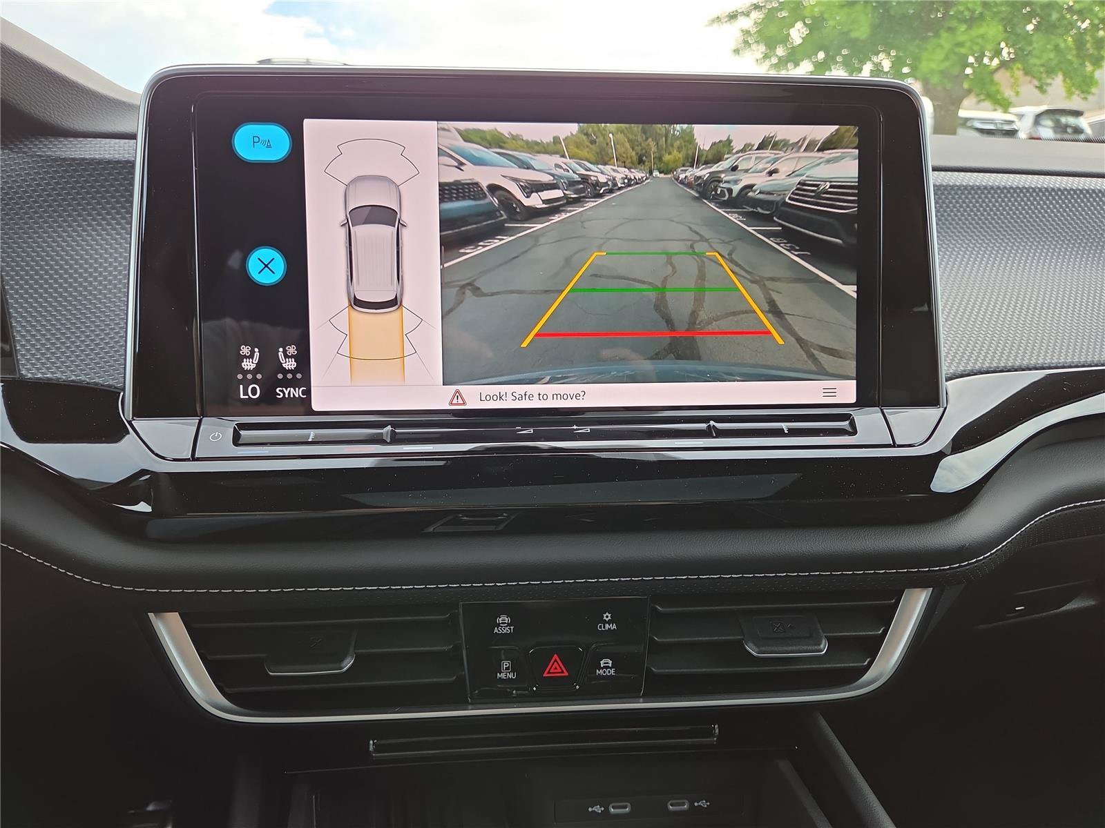 New 2026 Volkswagen Atlas Cross Sport SEL R-Line AWD/4WD image 19