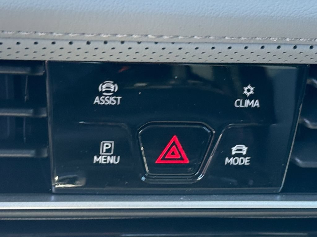 New 2026 Volkswagen Atlas Peak Edition AWD/4WD image 17