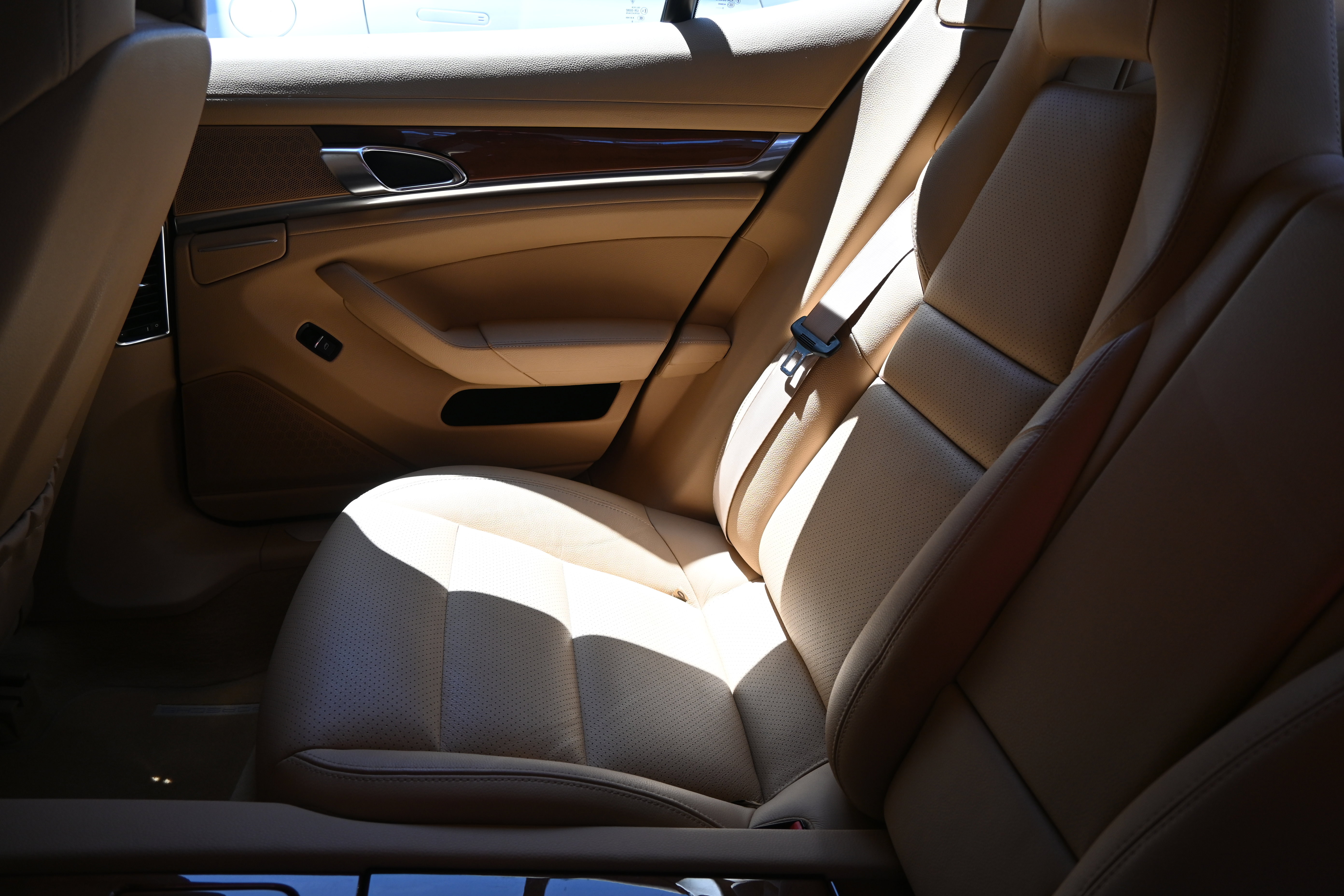 Used 2011 Porsche Panamera S RWD image 69