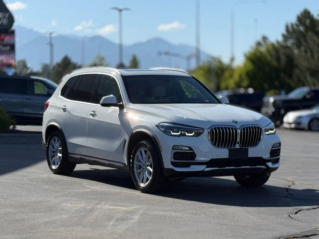 Used 2020 BMW X5 xDrive40i w/ Convenience Package AWD/4WD image 3