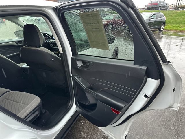Used 2022 Ford Escape SE w/ Convenience Package image 16