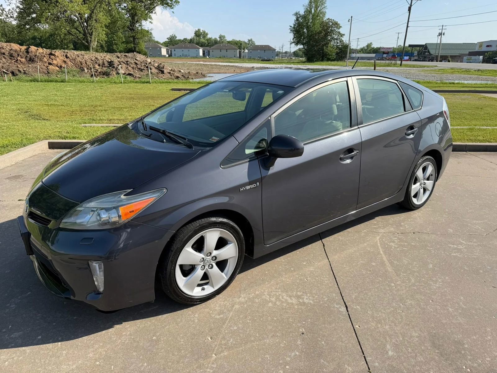 Used 2013 Toyota Prius Five FWD image 1