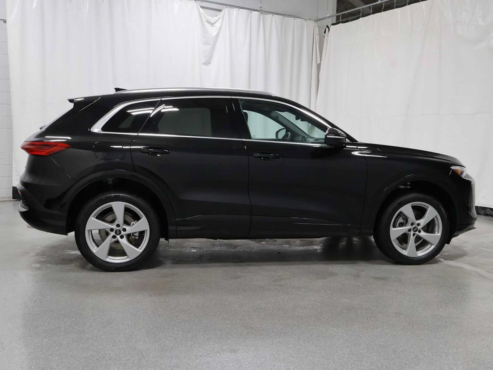 New 2026 Audi Q5 Premium AWD/4WD image 10