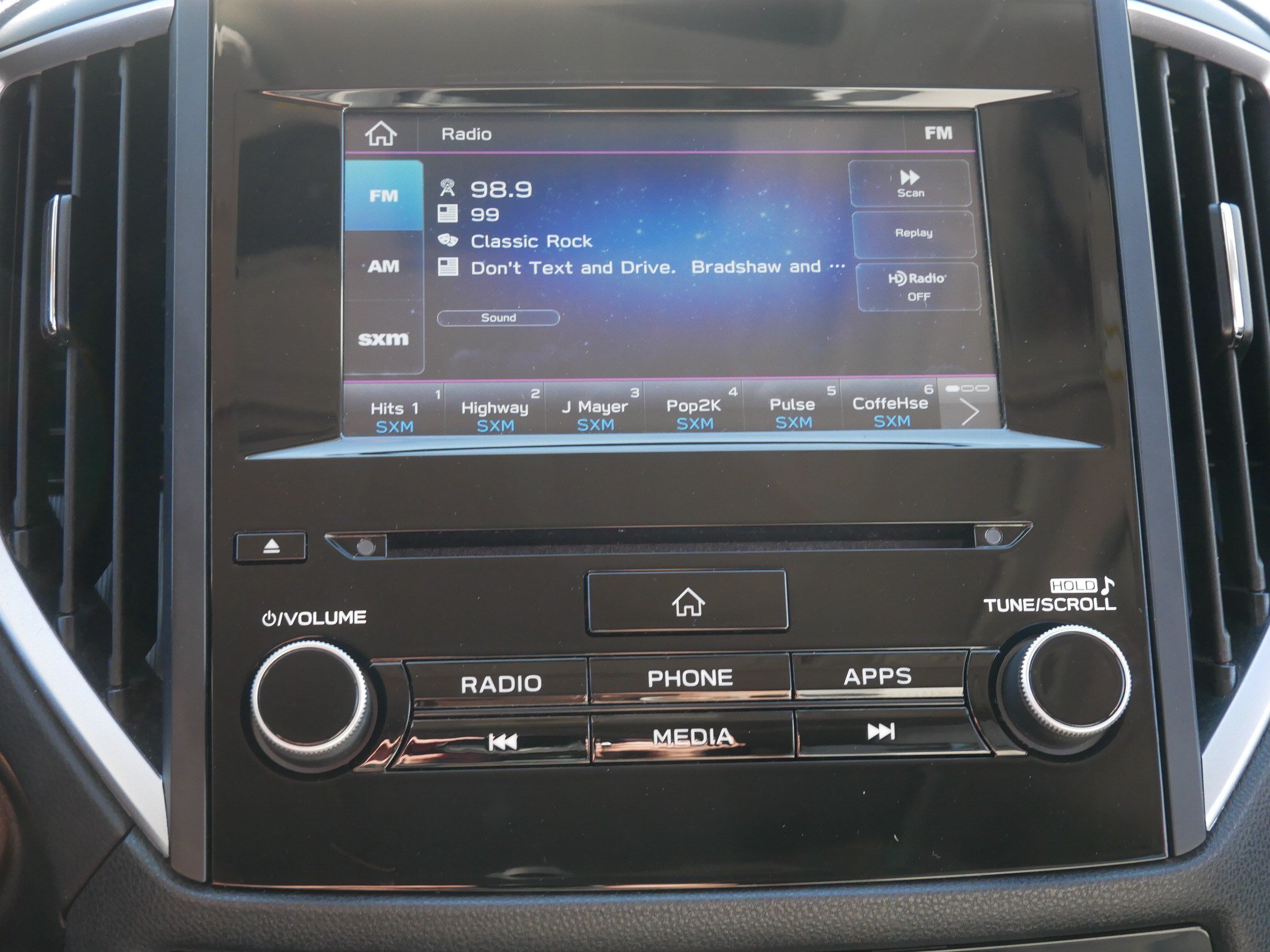 Used 2019 Subaru Forester Premium AWD/4WD image 26