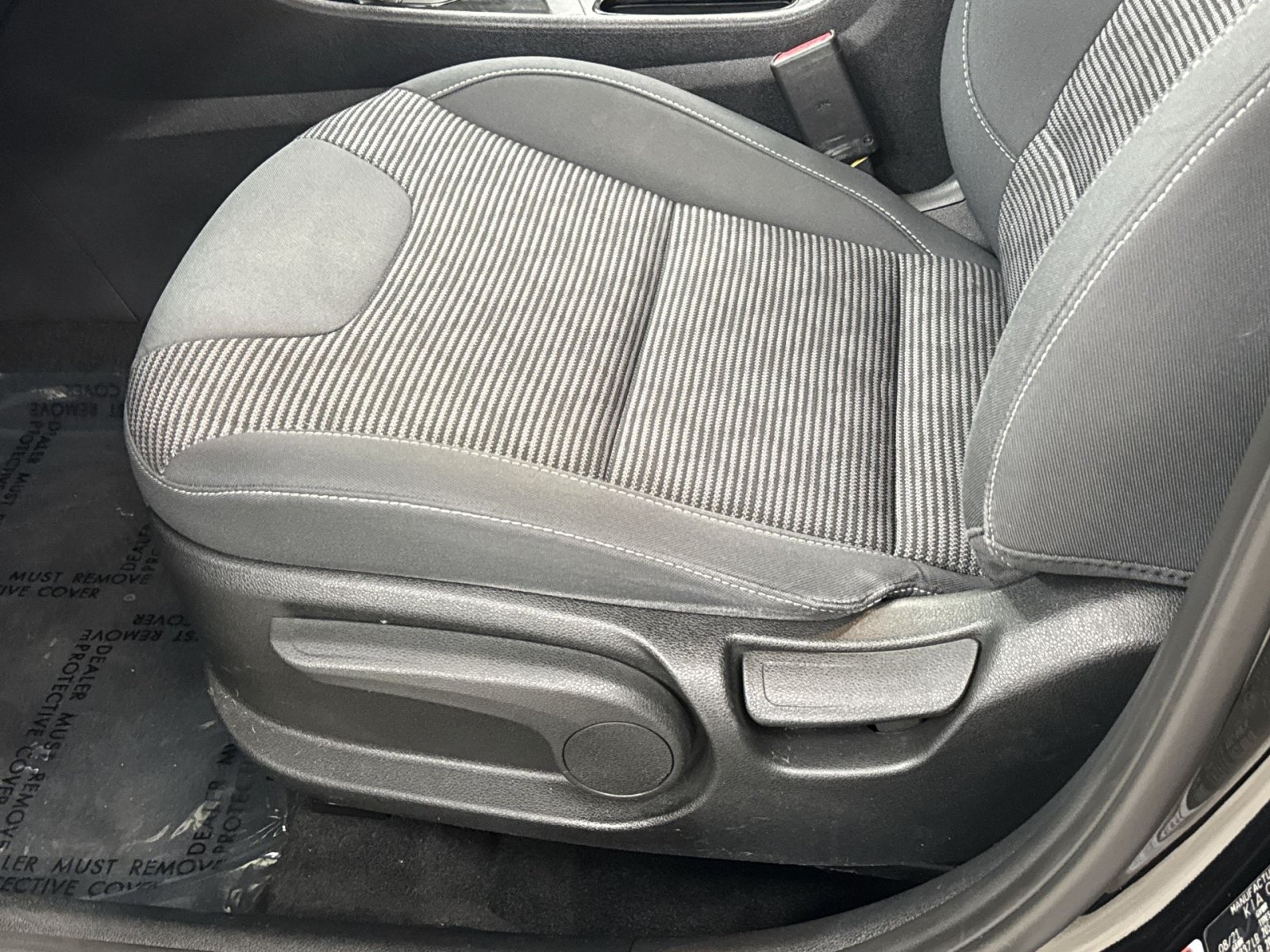 Used 2022 Kia Niro LXS FWD image 26