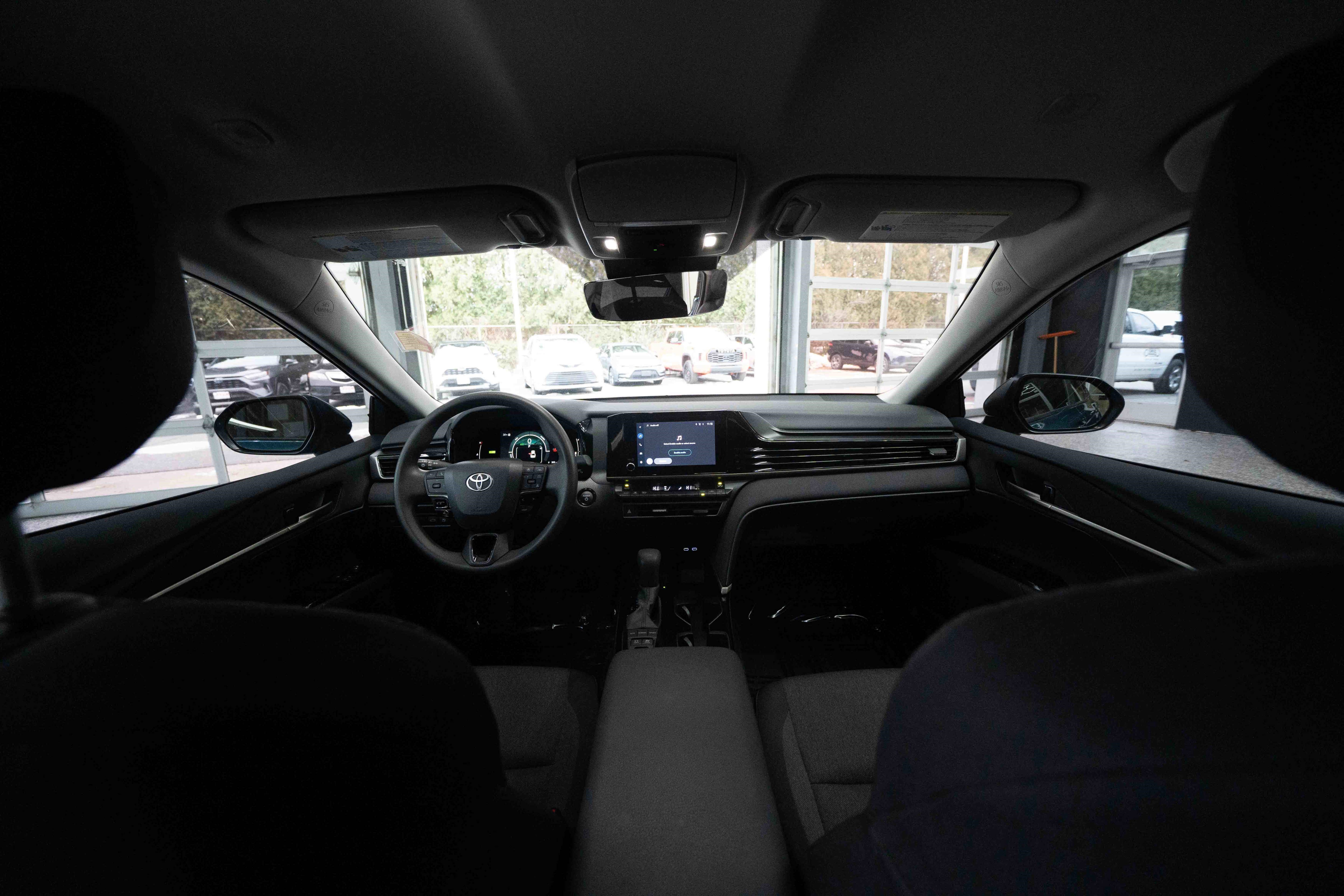 Used 2025 Toyota Camry LE image 19