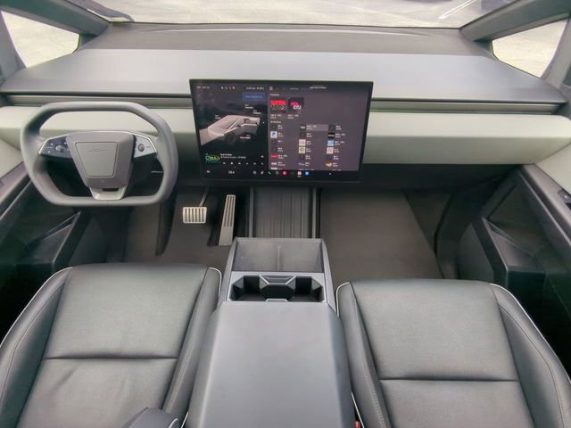 Used 2024 Tesla Cybertruck AWD Crew Cab image 15