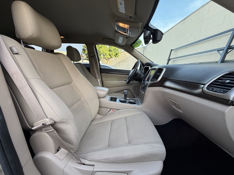 Used 2014 Jeep Grand Cherokee Laredo w/ Quick Order Package 23E RWD image 51