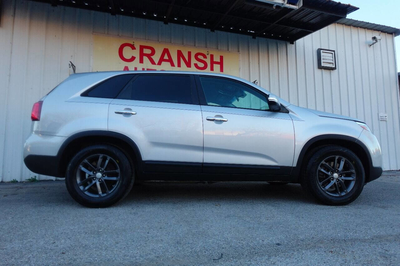 Used 2015 Kia Sorento LX image 2