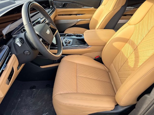 New 2026 Cadillac Escalade IQL Sport 2 w/ LPO, ONYX Package AWD/4WD image 21