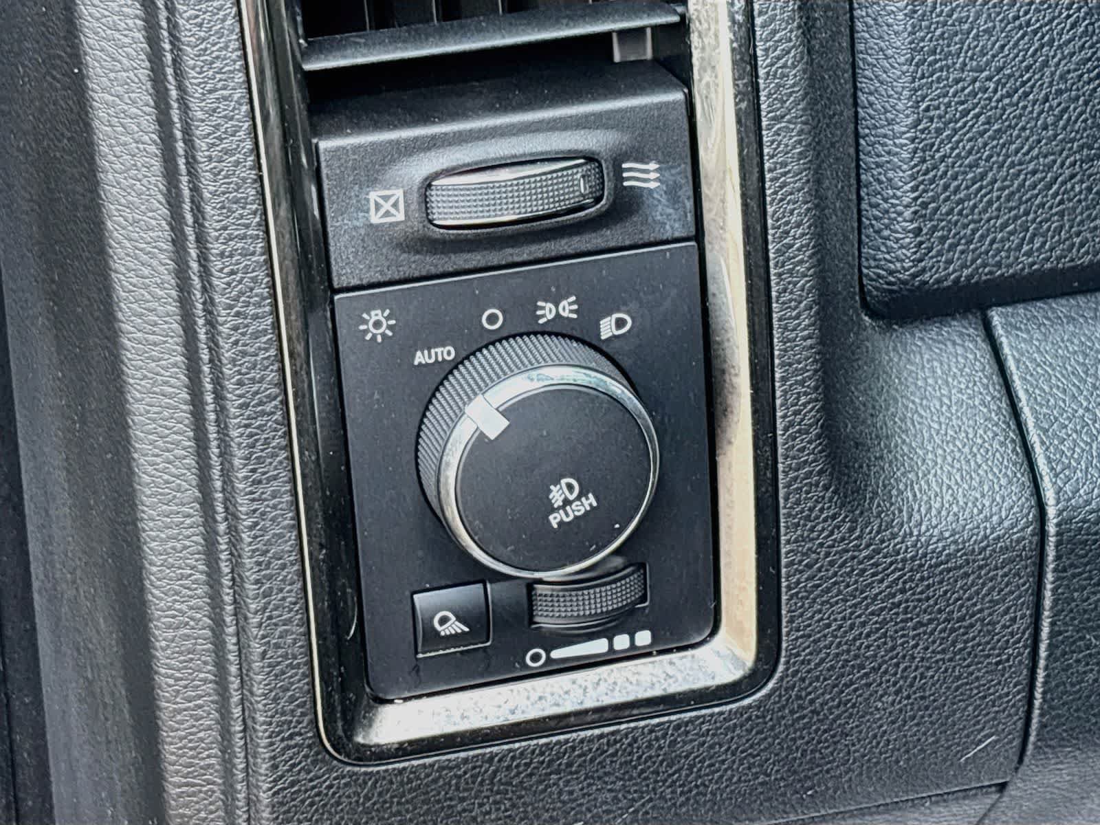 Used 2017 RAM 1500 Sport w/ Black Ram 1500 Sport Group RWD image 10