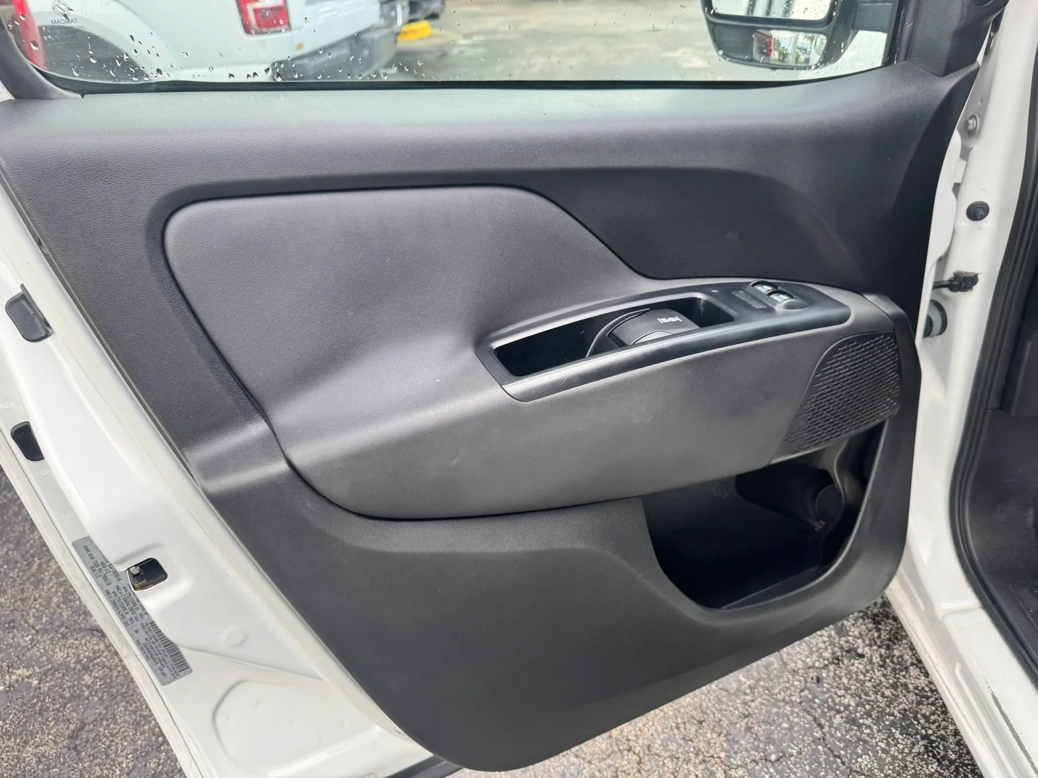 Used 2017 RAM ProMaster City Tradesman SLT w/ Rear Back-up Camera Group FWD image 21