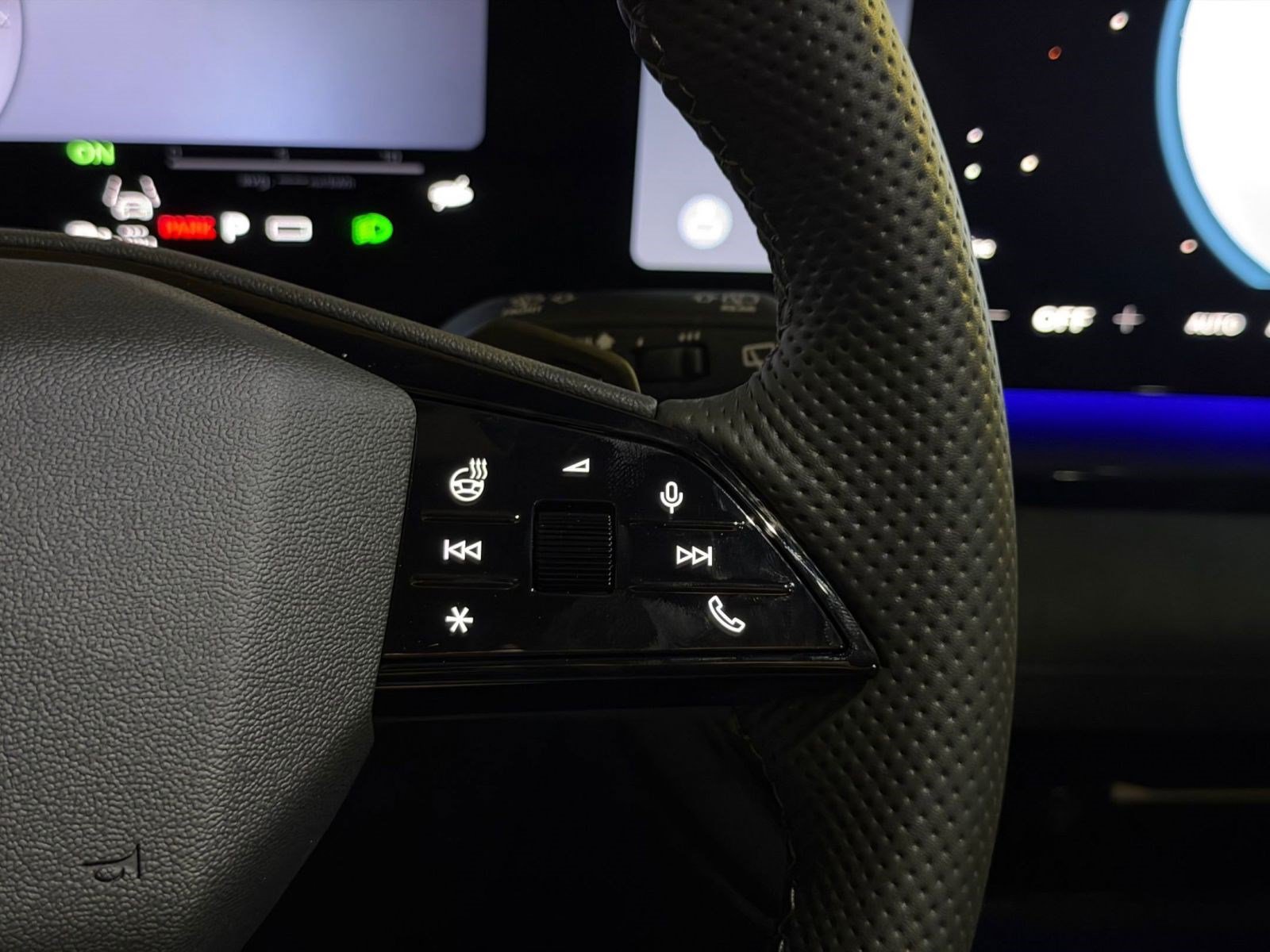 New 2027 Audi SQ6 e-tron Prestige AWD/4WD image 30