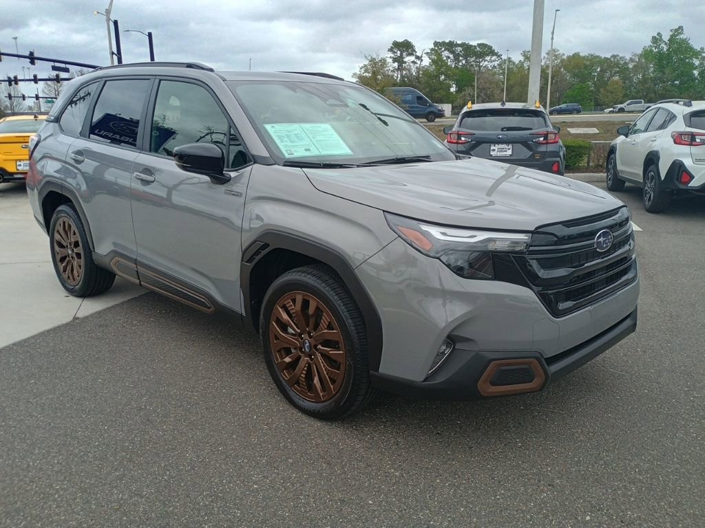 Used 2025 Subaru Forester Sport image 3