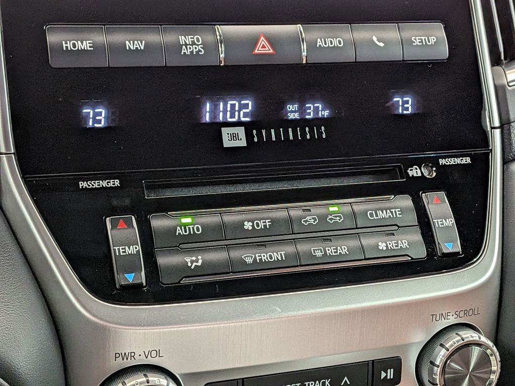 Used 2021 Toyota Land Cruiser image 24