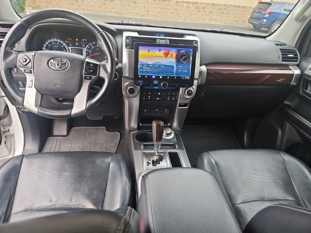 Used 2015 Toyota 4Runner Limited AWD/4WD image 21