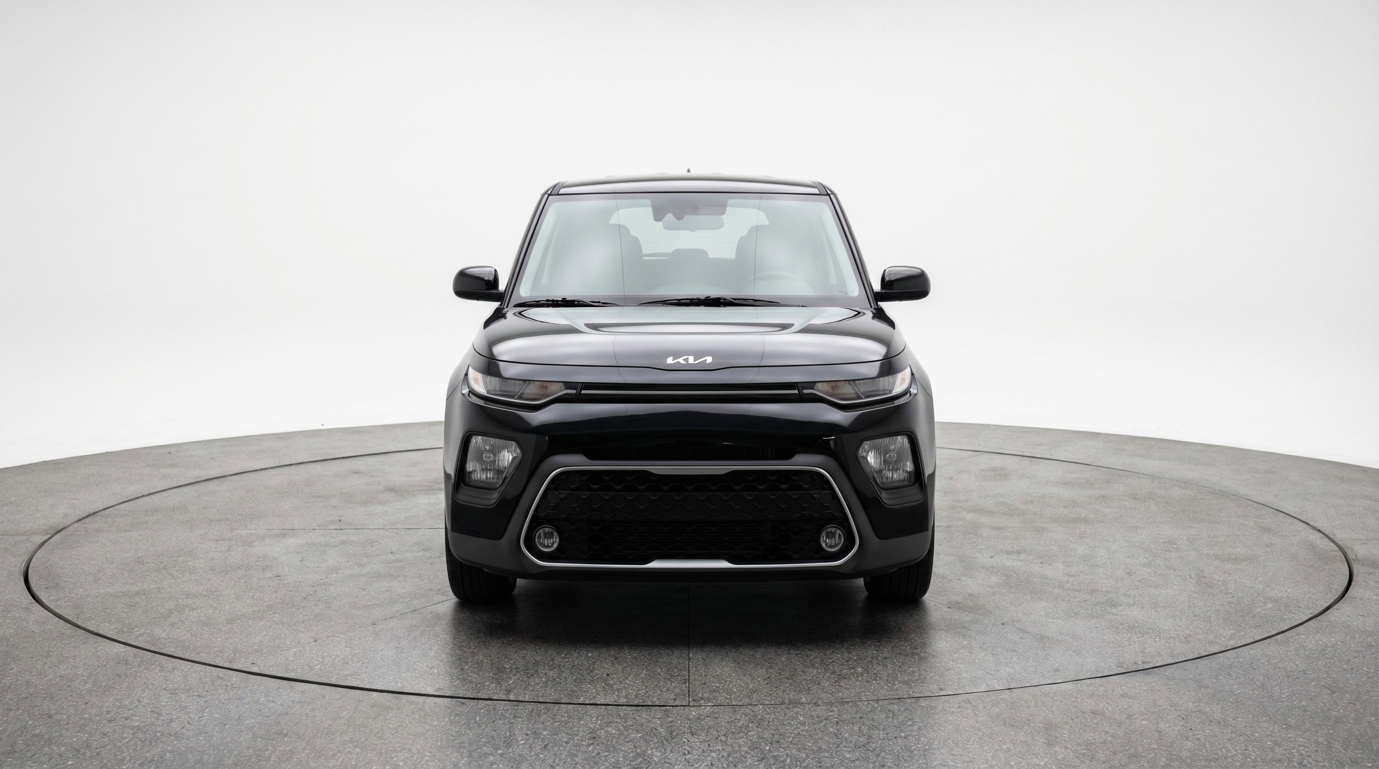 Used 2025 Kia Soul LX w/ LX Technology Package FWD image 2