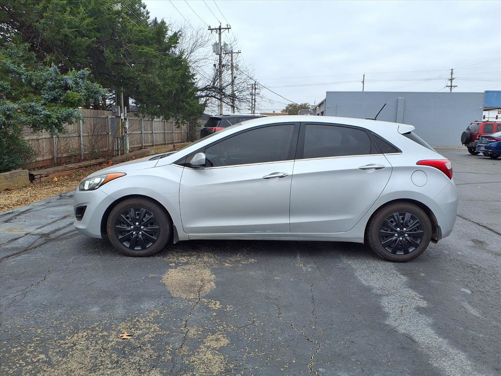 Used 2016 Hyundai Elantra GT image 5
