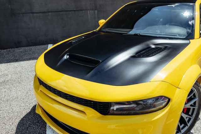 Used 2018 Dodge Charger SRT w/ Technology Group RWD image 27