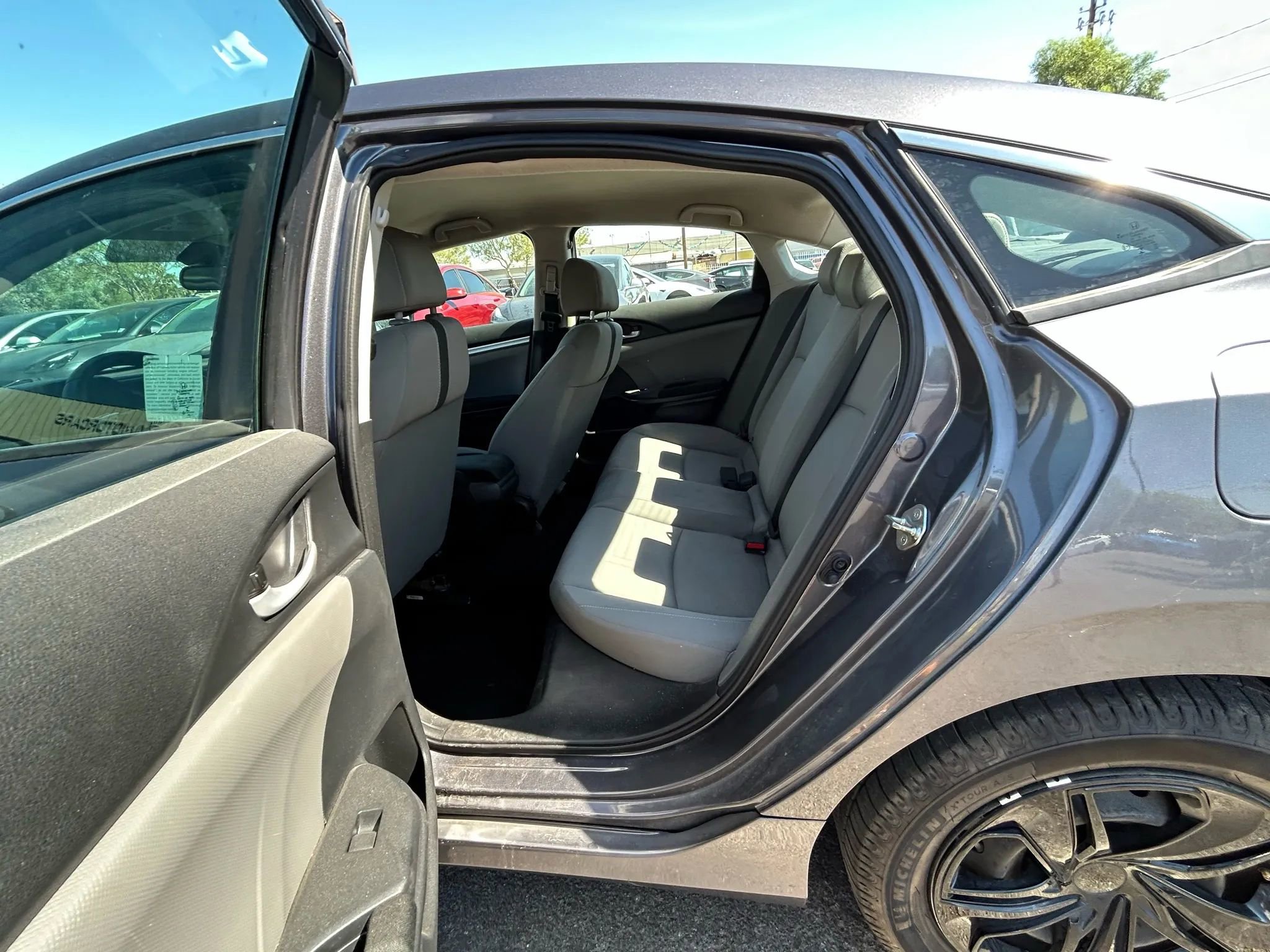 Used 2019 Honda Civic LX image 11