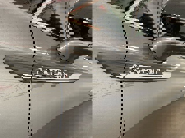 New 2025 Lincoln Corsair AWD w/ Equipment Group 101A image 14