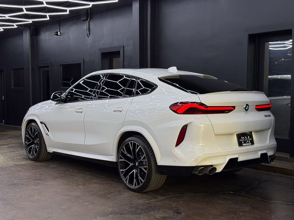 Used 2021 BMW X6 M w/ Executive Package image 7