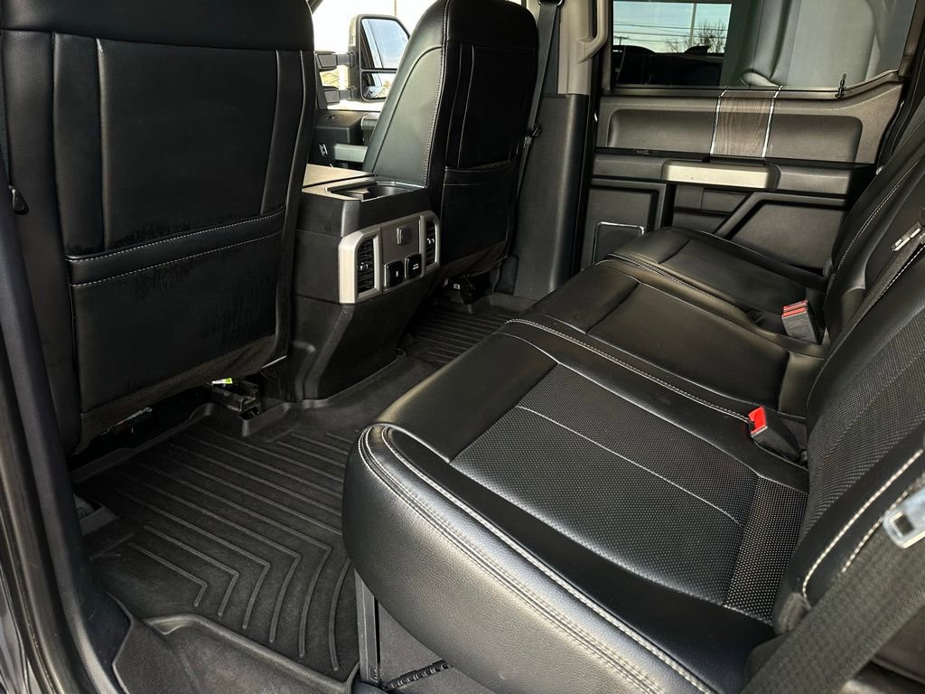 Used 2021 Ford F250 Lariat w/ Chrome Package image 12