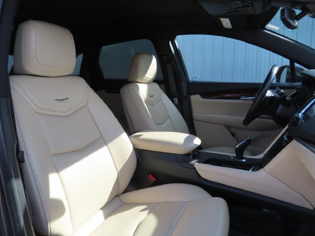 Used 2019 Cadillac XT5 Premium Luxury w/ Trailering Package AWD/4WD image 26