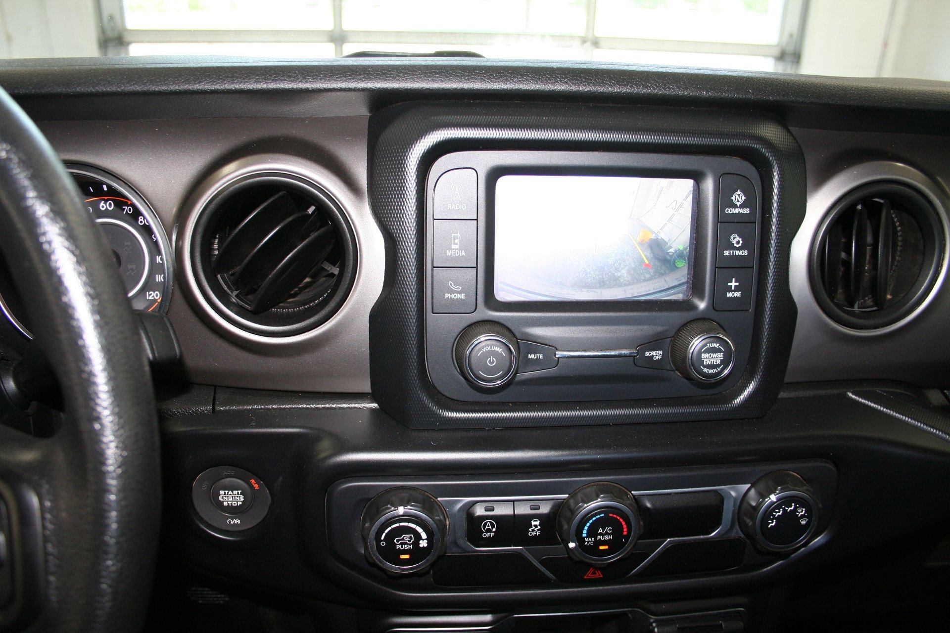 Used 2020 Jeep Wrangler Sport image 38