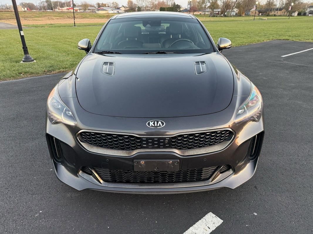 Used 2019 Kia Stinger GT2 image 2