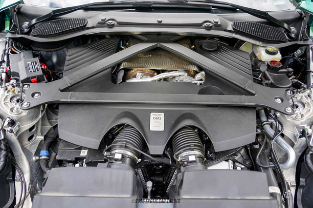Used 2025 Aston Martin DB12 Coupe RWD image 15