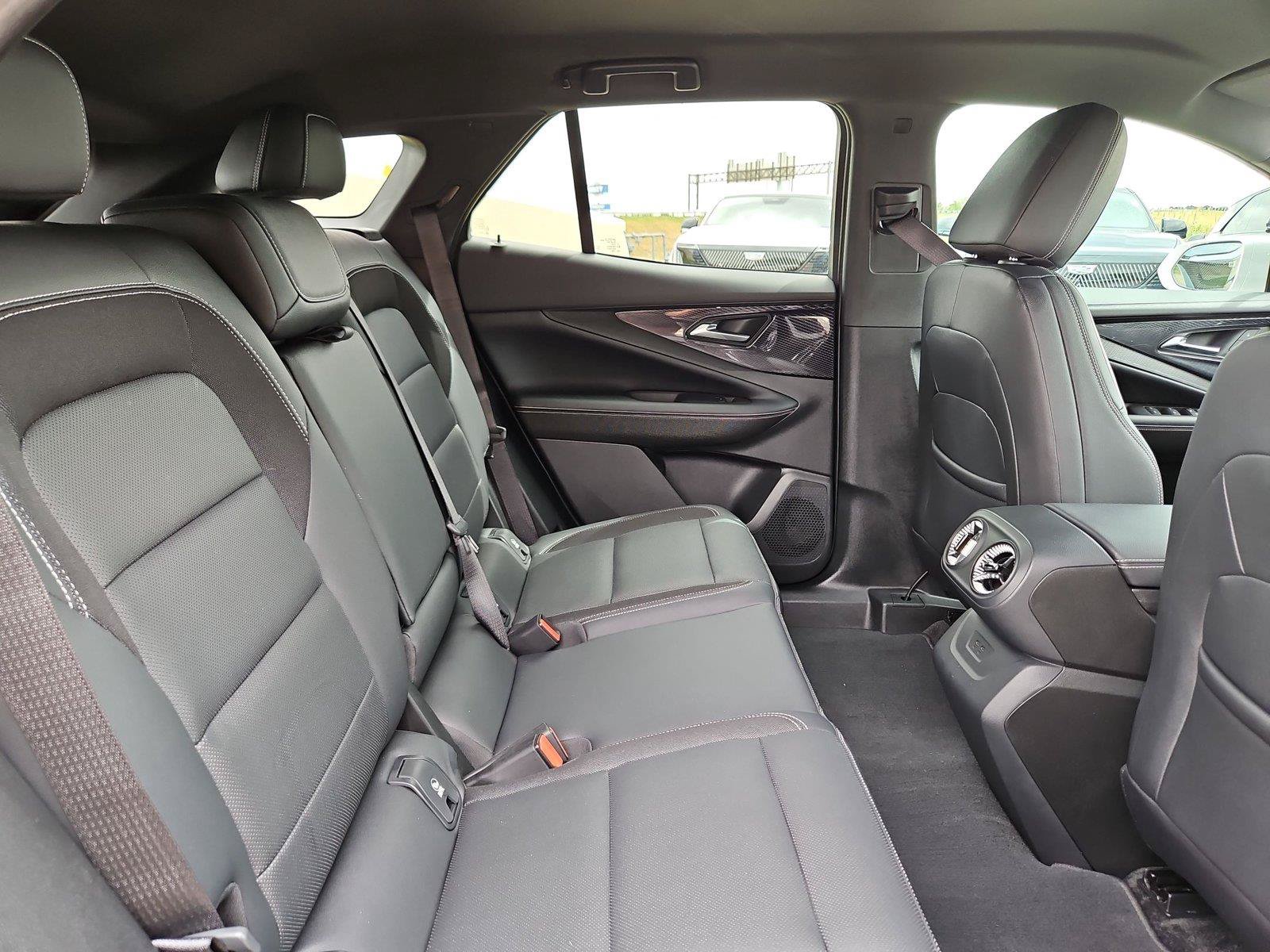 Used 2024 Chevrolet Blazer EV LT AWD/4WD image 28