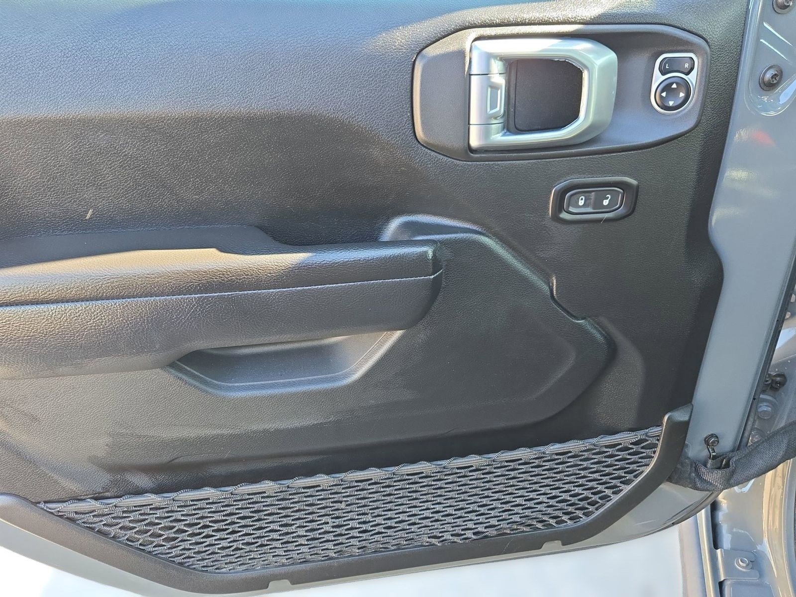 Used 2022 Jeep Wrangler Unlimited Sport image 19