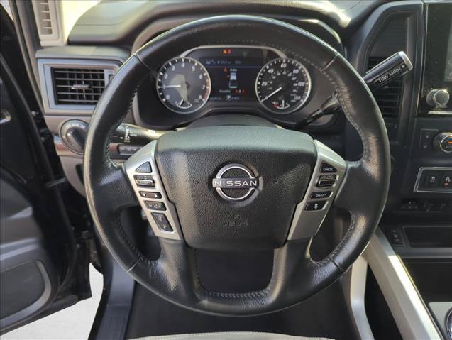 Used 2024 Nissan Titan SV w/ SV Convenience Package RWD image 15